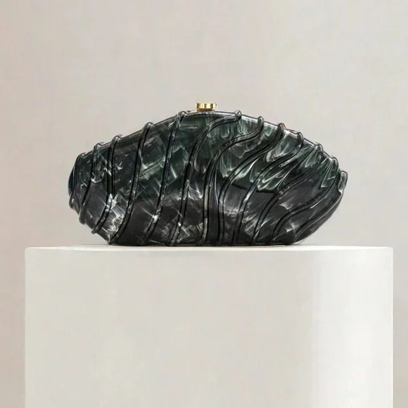 Textured irregular shape acrylic clutch purse - Picture 1 of 7